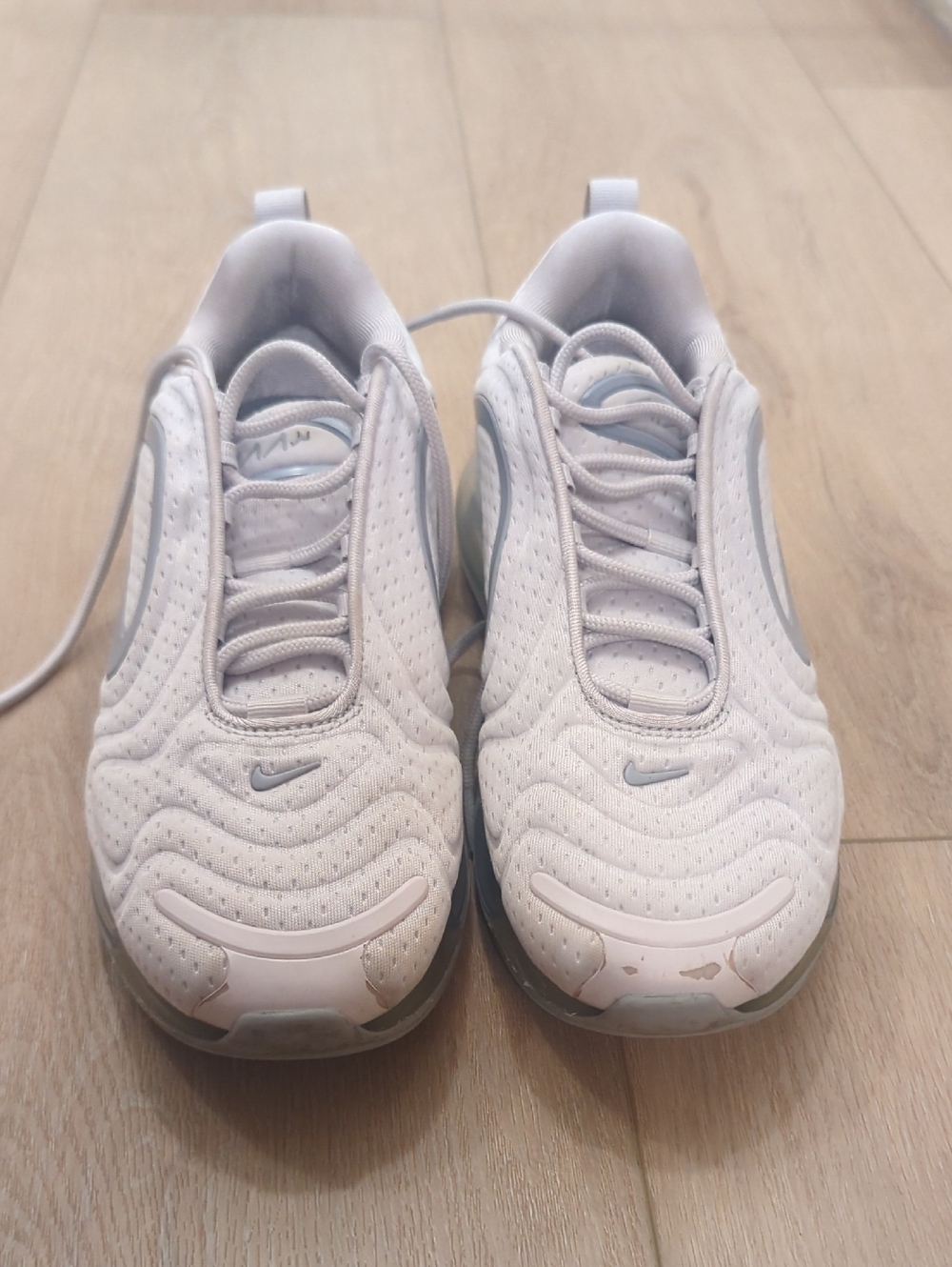 Nike - Picture 2 of 6